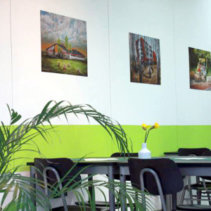 Neuer Wandschmuck im Café